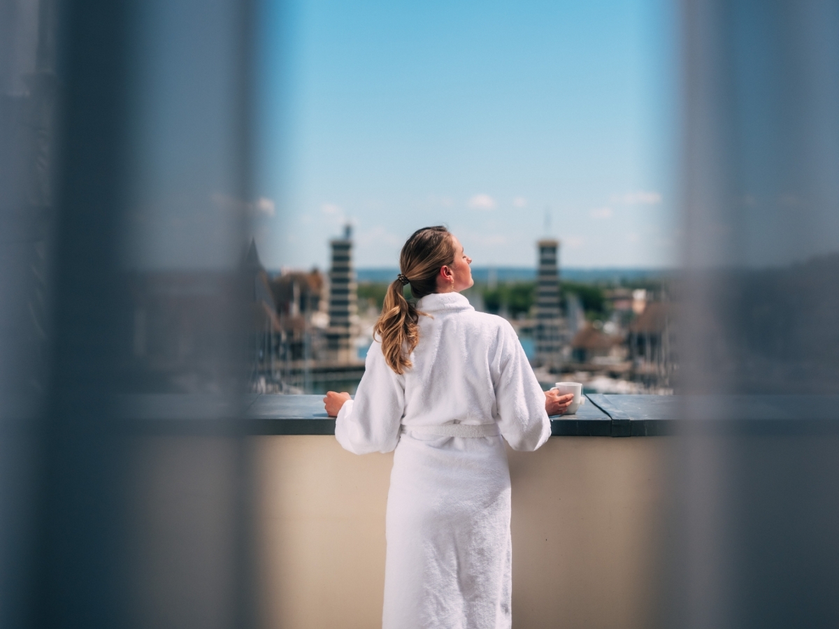 hotel mgallery thalasso normandie cure deauville thalassotherapie trouville thalassotherapy seawater treatments spa spa marin yoga pilates sport club sport  aquabike aquapilates aqua fitness longe cote sea walk beach walk