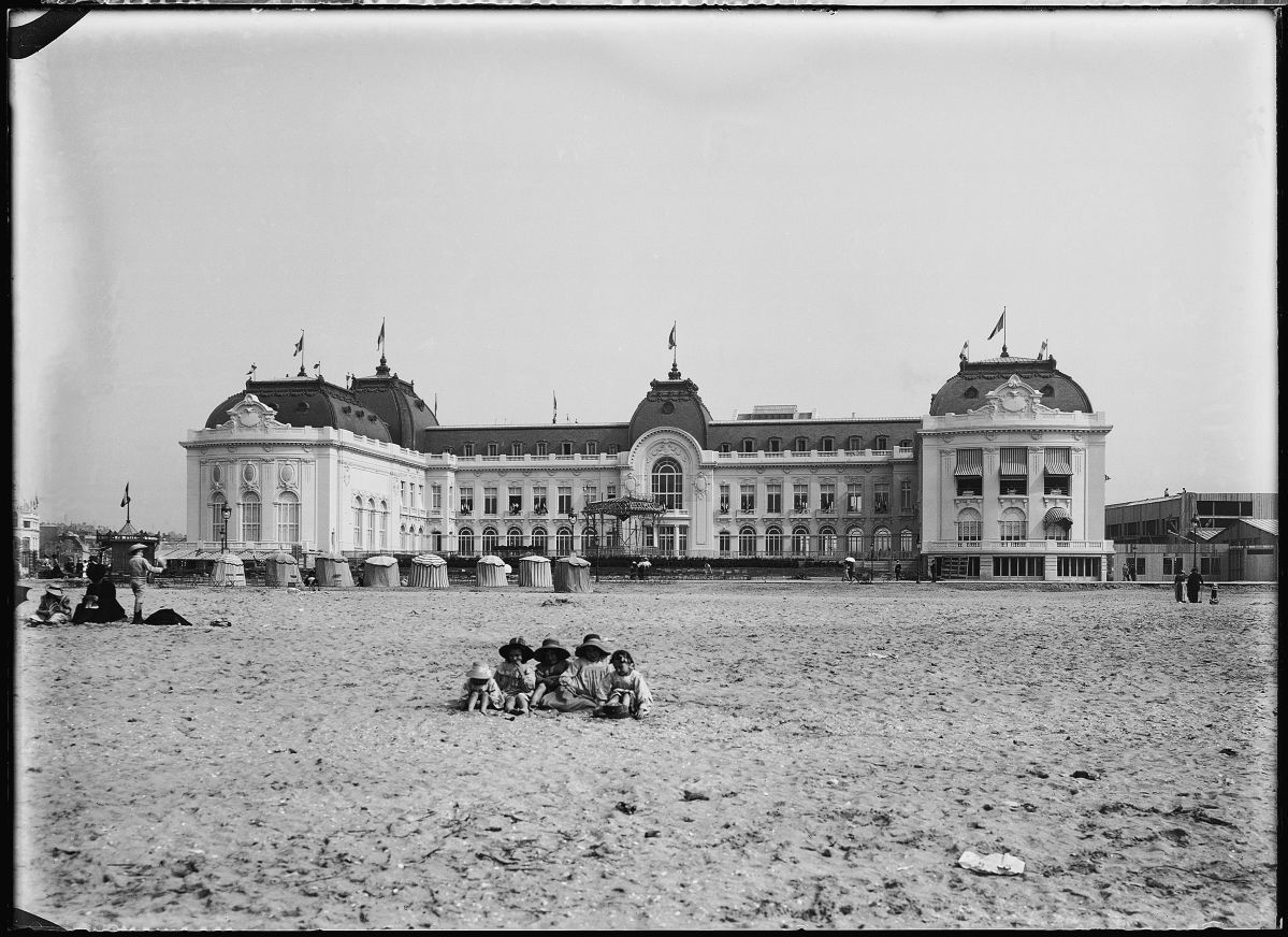 Cures Marines Trouville-sur-Mer - La Légende Balnéaire