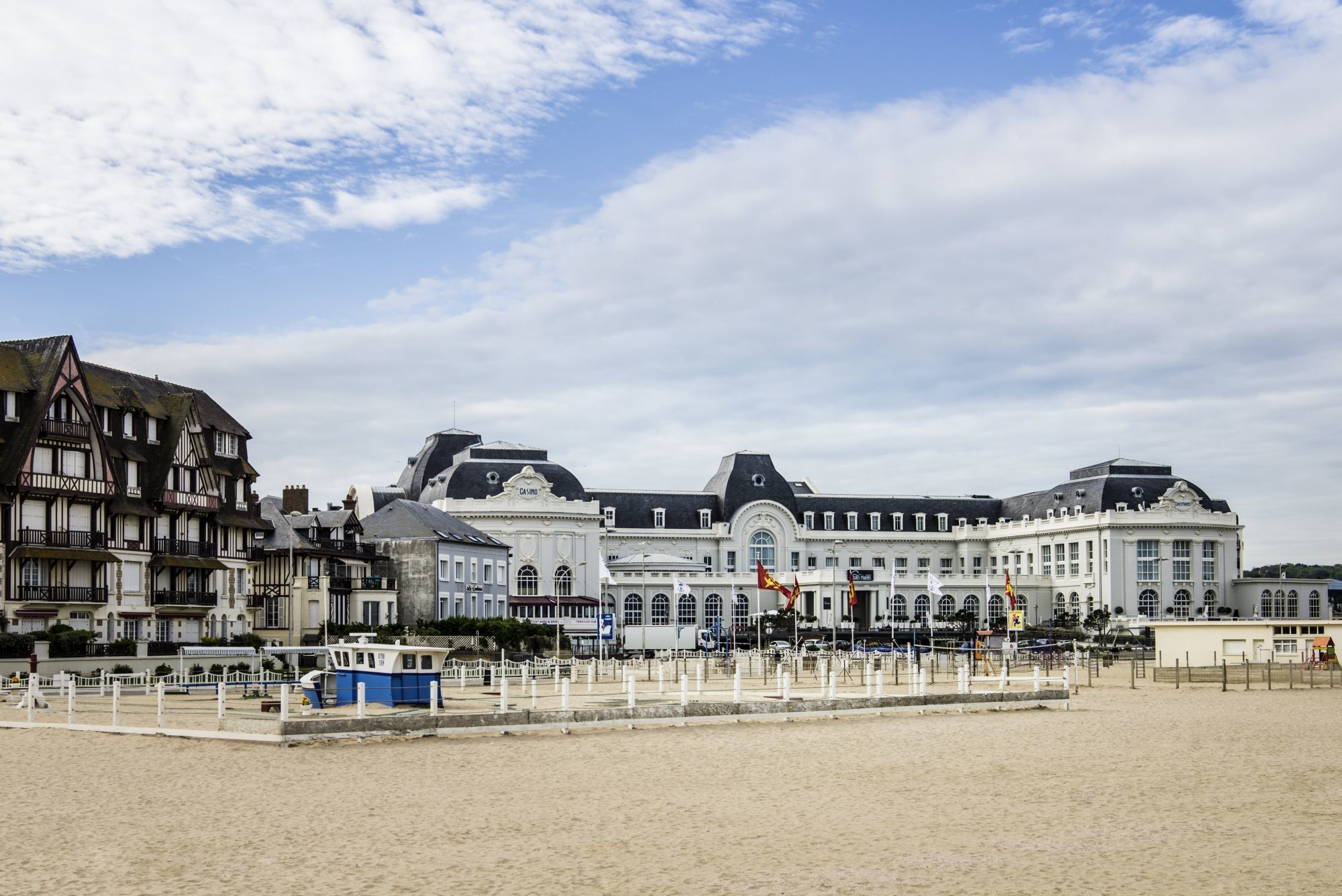 Cures Marines Trouville-sur-Mer - Queen of the Beaches