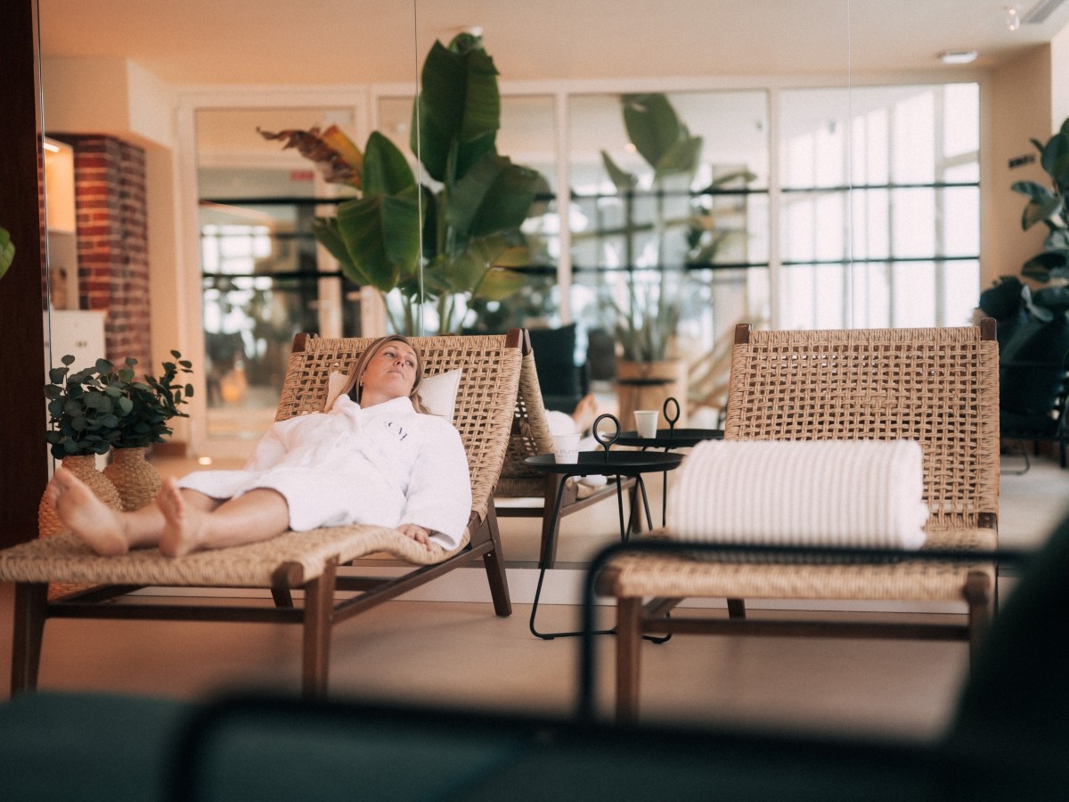 hotel mgallery thalasso normandie cure deauville thalassotherapie trouville thalassotherapy seawater treatments spa spa marin cryotherapie hotel mgallery thalasso normandie cure deauville thalassotherapie trouville thalassotherapy seawater treatments spa spa marin yoga pilates sport club sport  aquabike aquapilates aqua fitness longe cote sea walk beach walk